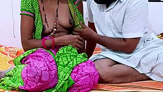 Desihotcouple分享自制印度乡村夫妻后入式