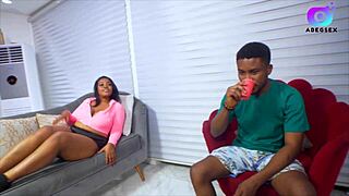 וואו! בחור בתול חודר לתחת ענק של מדאם בלי רחמים בפעולה פרועה!