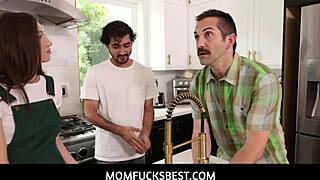 ノーナットノーベンバーを継母と彼女とで破壊する計画