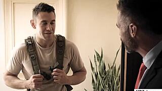 Чуждият член става подарък за годишнина на Наташа Найс