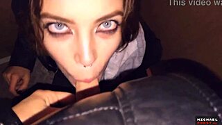 Γρήγορο πήδημα νεαρής δημόσια με βρακιά μουσκεμένα από χύσιμο POV