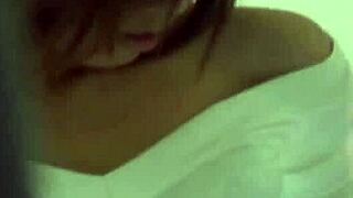 日本人美女が隠しカメラで自慰