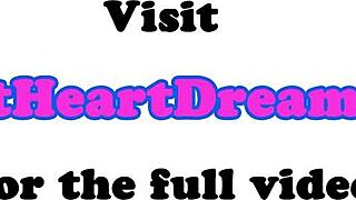 Amatør lesber scissorer rått med små 18+ pupper, jente på jente action! 😉