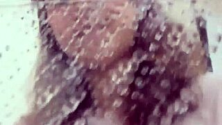 毛茸茸亚洲少女近距离尿尿