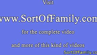 Förbjuden duschscen med ung 18+ och styvpappa