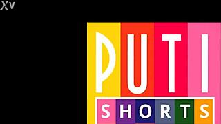 Wow, roztomilá brunetka sa dostáva hlboko natiahnutá v doggy!