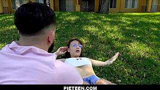 Honey Hayes traci pamięć, Peter Green wykorzystuje jej seksowne ciało