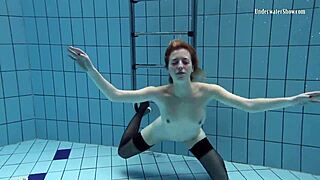 anetta overrasker med undervannstease i dag