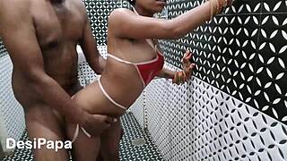 OMG, Tog Min Indiske Kone på Badeværelset, Strippede Hendes Nøgen, Bøjede Hendes Ned og Knallede Hårdt!