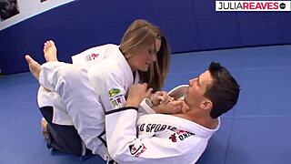 Dulu ke gym, sekarang kontol besar masuk memek ketat aku