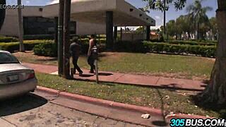 Spanska babes Abella Anderson & Ava Addams går med i vild orgie