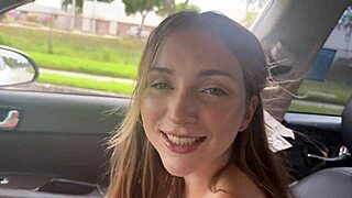 Teen Macy Meadows tvrdě šuká na veřejném nákupáku se Scottem Starkem