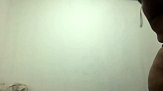 Watch muff diving and pussy licking action!