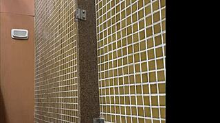 Muscular Twink Dotado Spied Showering in Public Gym