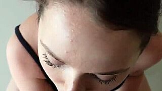 skinny realtor goes all out to seal the deal