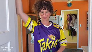 Stepmoms Apply for Clown College with Style