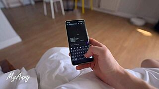 Hey, üvey kardeşimin mesajı yakaladım, içime boşalmak istiyor—inanabiliyor musun?!