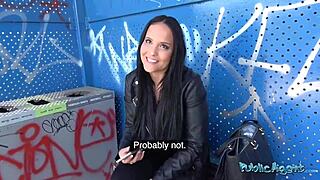 Public Agent - 18세 브루넷 학생, 음, 아름다운 가슴... 첫 야외 섹스!