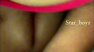 Hot Hindi Girl's Viral Video with Boyfriend