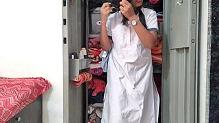 Indian couple fucks hard in homemade video, the boy says in hindi