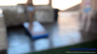 Шей Холмс и студентки се събличат за яко обществено чукане в дупе