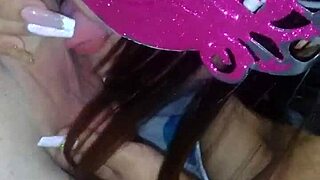 hey, watch me suck my boss’s cock just for a decent salary