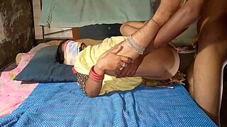 Video seksa sa indijskom desi devojkom u ulozi sestre!