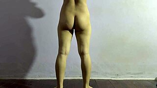 Hei jente, vis meg den fine amatørrumpa di under hjemmeøkta!