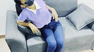 Indian teen model delivers stunning solo fingering show