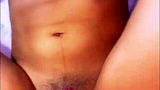 la estudiante de arte shy latina orgasm with classmate in apartment passion session