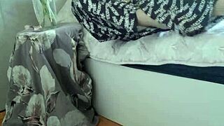 Elza Kom Teases in Nylon Tights for Fetish Fans