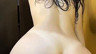 Lap Dance College Girl Fresh From Shower Riding Hard