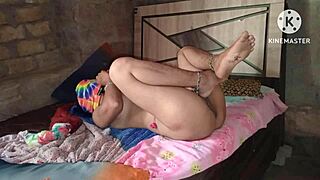 Hey, I got Bhabhi in the house for a wild bath session!