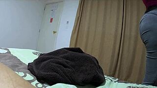 A Mi Suegra Le Gusta el Reggaeton y Mi Polla Dura