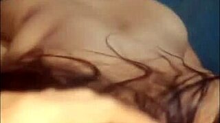 Mahasiswa Indonesia berhasil besar dengan pacar kuliah mulus di aksi cowgirl rumahan