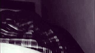 colegiala cristiana 18 años follada por novio en uniforme escolar video casero.