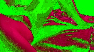 hot teen masturbates her wet pussy after school!