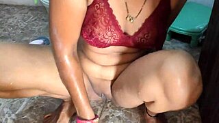 Desi Girl Shaves Pussy Hair While Bathing in Clear Voice