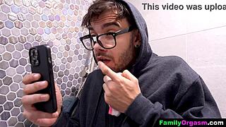 FamilyOrgasm: Bully Siblings Dominate Nerd Siblings in Wild Group