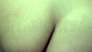 vecina golosa me revuelve con su culo y queda abierta!