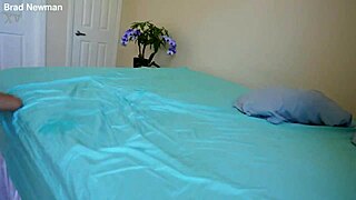 Asian massage leads to steamy facial with mina luxx and brad newman