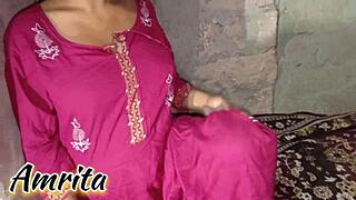 Wah, Kakak Ipar Desi India Bangin Kakak Ipar di Aksi Steamy