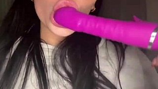 Teen American Exchange Student in Wild Solo Masturbation Session