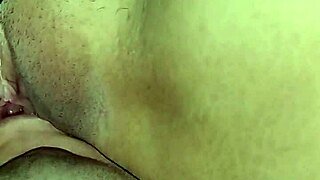 nalgona en lenceria me da unos sentones deliciosos 😍 clip