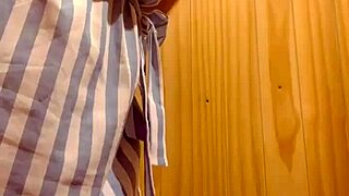 latina teen in mall dressing room