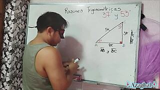 18 Trigonometr�a Sexual De 37 Grados En Tu Y: Asian Nerd Student and Teacher in Bedroom