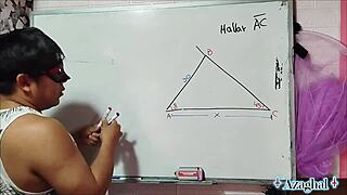 Wow! Aziatische nerd gaat los in slaapkamer voor seksles wiskunde