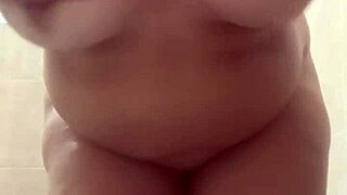 she masturbates for me while her husband works, so hot!