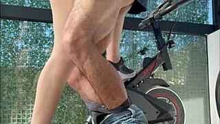 Hidden Cam Catches Argentine Stepsister Sucking at Gym