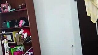 sexo casero con mi hijastra virgen de 18 años 😍